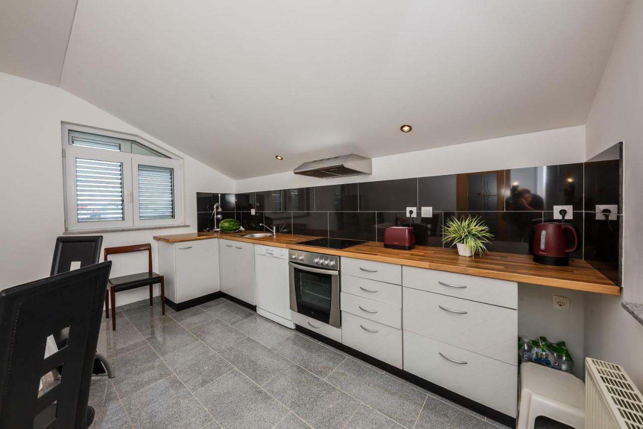 Apartman Lucija Kaštela Exterior foto